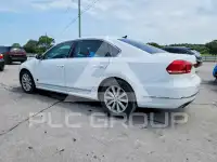 2012 Volkswagen Passat фото