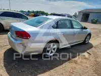 2012 Volkswagen Passat photo