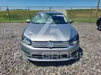 2012 Volkswagen Passat фото