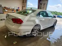 2012 Volkswagen Passat фото