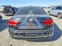 2012 Volkswagen Passat photo