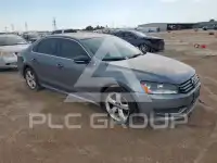 2012 Volkswagen Passat photo
