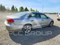 2012 Volkswagen Passat фото