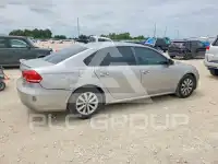 2012 Volkswagen Passat photo