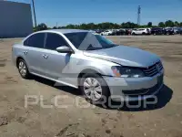 2012 Volkswagen Passat photo