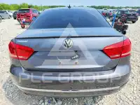 2012 Volkswagen Passat photo