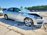 2012 Volkswagen Passat photo