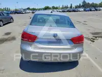 2012 Volkswagen Passat фото