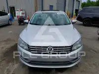 2012 Volkswagen Passat photo