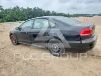 2012 Volkswagen Passat photo