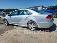 2012 Volkswagen Passat photo