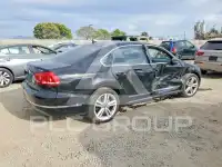 2012 Volkswagen Passat photo