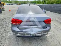 2012 Volkswagen Passat photo