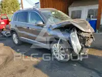 2012 Volkswagen Tiguan photo