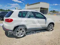 2012 Volkswagen Tiguan photo