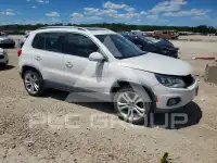 2012 Volkswagen Tiguan photo