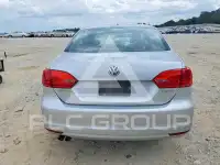 2012 Volkswagen Jetta photo