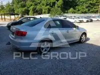 2012 Volkswagen Jetta фото