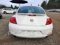 2012 Volkswagen BEETLE photo