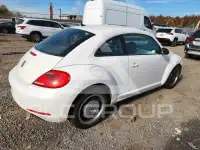 2012 Volkswagen BEETLE фото