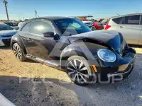 2012 Volkswagen BEETLE photo