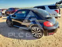 2012 Volkswagen BEETLE photo
