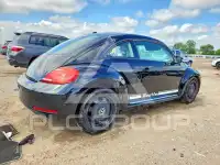2012 Volkswagen BEETLE photo