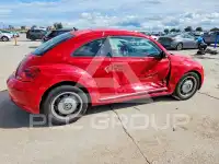 2012 Volkswagen BEETLE фото