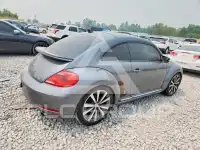 2012 Volkswagen BEETLE фото