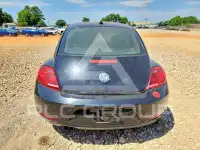 2012 Volkswagen BEETLE photo