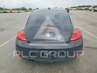 2012 Volkswagen BEETLE photo