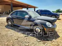 2012 Volkswagen BEETLE photo
