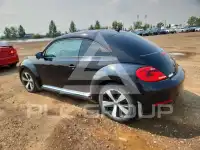 2012 Volkswagen BEETLE photo