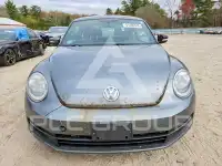 2012 Volkswagen BEETLE photo
