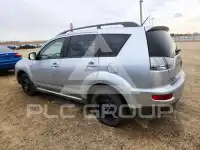 2013 Mitsubishi OUTLANDER photo