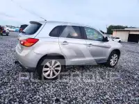 2013 Mitsubishi OUTLANDER photo