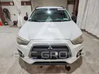 2013 Mitsubishi OUTLANDER photo