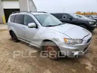 2013 Mitsubishi OUTLANDER photo