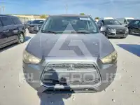 2013 Mitsubishi OUTLANDER фото