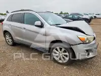2013 Mitsubishi OUTLANDER фото
