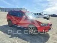 2013 Mitsubishi OUTLANDER photo