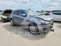 2013 Mitsubishi OUTLANDER фото