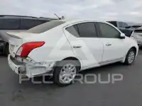2013 Nissan VERSA photo