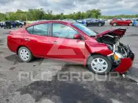 2013 Nissan VERSA photo
