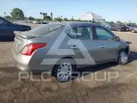 2013 Nissan VERSA photo