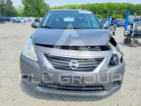 2013 Nissan VERSA фото