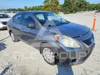 2013 Nissan VERSA photo