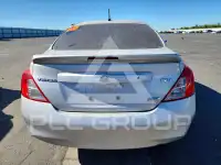 2013 Nissan VERSA фото