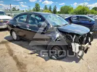 2013 Nissan VERSA photo