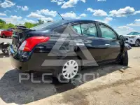 2013 Nissan VERSA photo